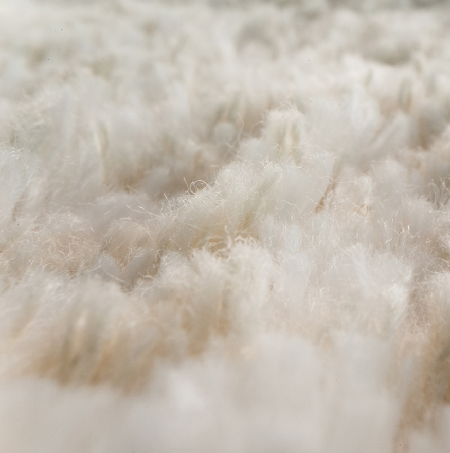 Smėlio spalvos pirštinė